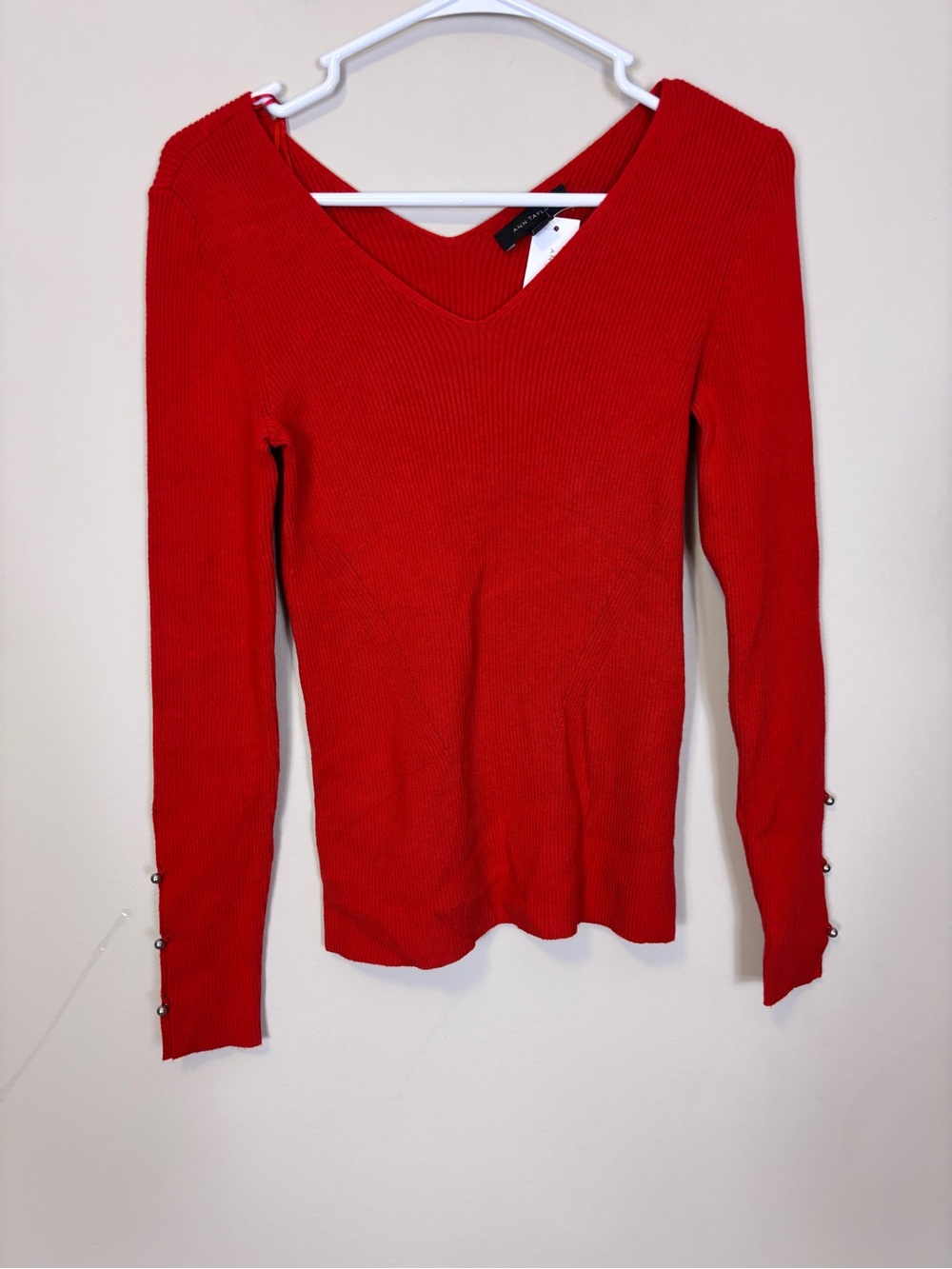 New Ann Taylor Red Ribbed V-Neck Long Sleeve Top with Buttons on Cuffs Small